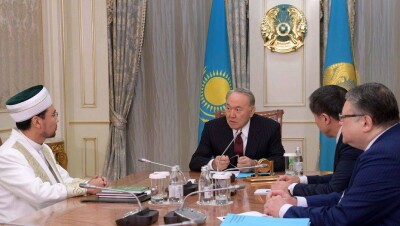 Назарбаев: Министерство по делам религий создано не для ограничения какой-либо веры