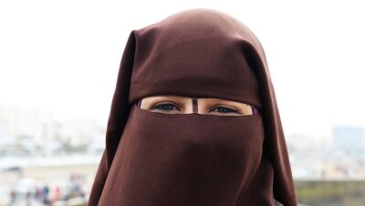 В Казахстане не будут запрещать ношение никаба и паранджи