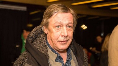 Михаила Ефремова приговорили к восьми годам колонии за ДТП со смертельным исходом