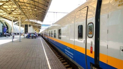 С двух поездов "Тулпар-Тальго" сняли фирменный статус. Билеты подешевеют на 900 тенге