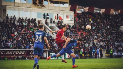 "Кайрат" с трудом победил "Актобе" в чемпионате Казахстана по футболу