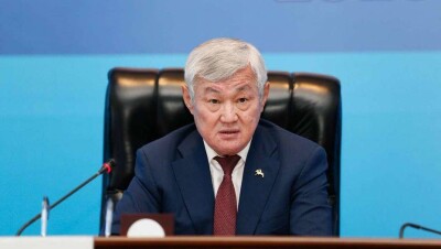 Сапарбаев сменил двух руководителей управлений