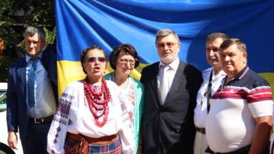 Вещания украинских каналов в Казахстане добивается посольство Незалежной