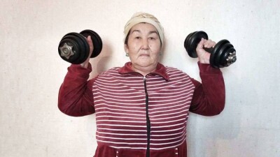 Шәрипа апа: Жас кезімде екі қап ұнды оп-оңай арқалап кете беретінмін 