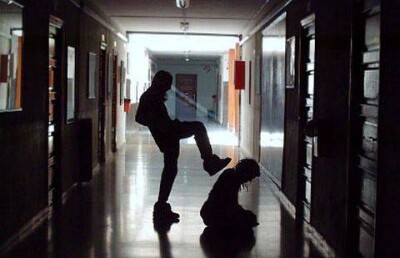 Издевательства над школьником сняли его сверстники в Шымкенте