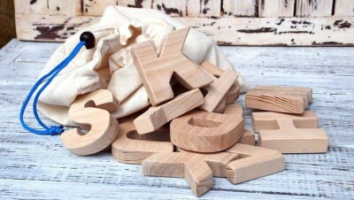 Казахстанцы предложили более 20 вариантов казахского алфавита на латинице