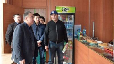 Аким Акмолинской области оценил готовность придорожных кафе и СТО перед ЭКСПО