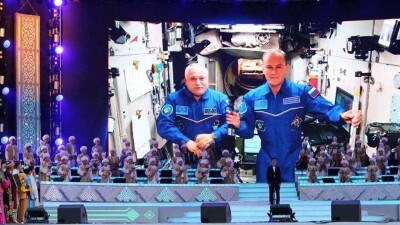 Космонавты МКС вышли на связь с посетителями ЭКСПО