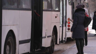 В Астане из-за непогоды приостановлено шесть пригородных маршрутов