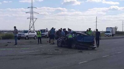 В Костанайской области полицейский автомобиль, спешивший на вызов, попал в ДТП. Погиб ребёнок