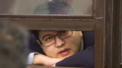 Дело Бишимбаева: прокуроры зачитали новый обвинительный акт