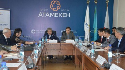 Работодатели потребовали создать в Казахстане систему сертификации дипломов выпускников вузов