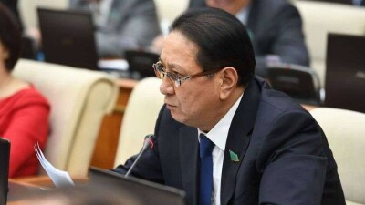 Депутат Жамалов: Предлагаю оптимизировать раздутый штат Фонда "Даму"