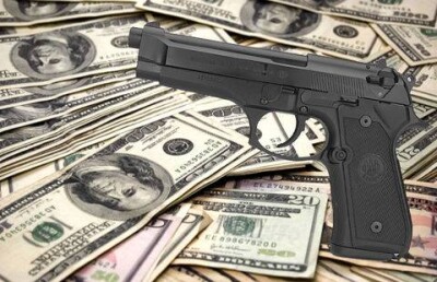 В 5 тысяч долларов оценил жизни дочери и экс-супруги бизнесмен в Уральске