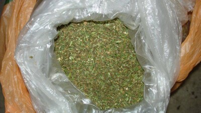 Наркосбытчик купил автомобиль за мешок марихуаны