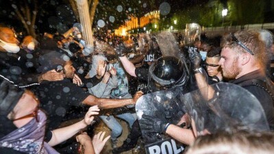 Акции протеста в США: в 40 городах ввели комендантский час, но беспорядки продолжаются