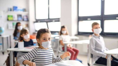 Почему онлайн-школа не заменит традиционную и чего бояться педагогам в новом учебном году