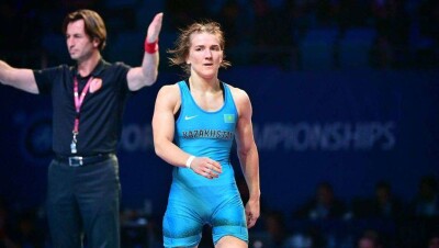 Казахстанская борчиха взяла реванш у украинки и выиграла бронзовую медаль ЧМ