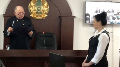 Вымогавшим 100 млн тенге у бизнесмена из Экибастуза вынесли приговор