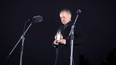 Президент Словакии настаивает на досрочных выборах после убийства журналиста