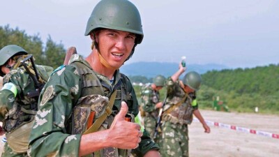 Казахстанские десантники заняли второе место на одном из этапов конкурса АрМи в Китае