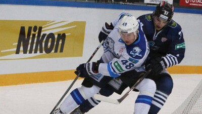 Хоккеистов "Барыса" разгромили в Астане