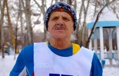 Посол мира из Караганды завещал похоронить себя в кроссовках