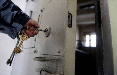Подозреваемый в убийстве племянницы Алтынбека Сарсенбаева арестован на два месяца 