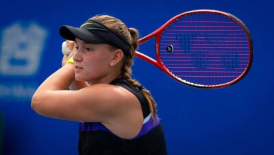 Российская теннисистка не позволила Елене Рыбакиной выиграть турнир серии WTA