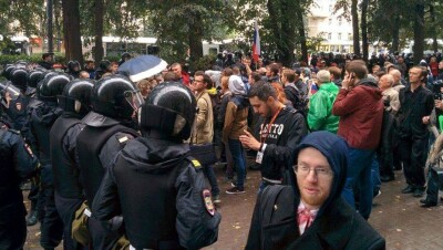 В единый день голосования в России проходят митинги и задержания
