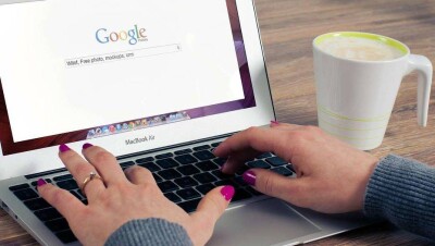 Google официально запретила своим сотрудникам обсуждать политику во внутренних чатах