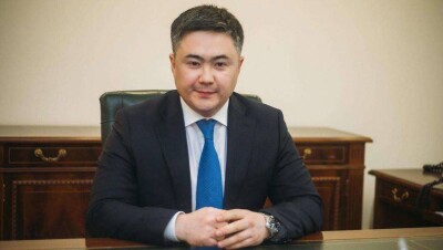 Сулейменов пожелал Нигматулину восстановления на 200% после операции на сердце 