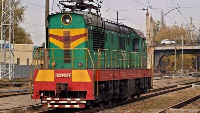 В Петропавловске тепловоз РЖД столкнулся с грузовиком на переезде 