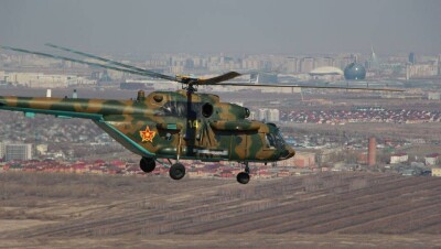 В Астане прошла первая тренировка пилотов-асов к параду 7 Мая