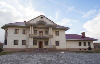 Оптимистично настроенный житель Астаны продаёт дом за 5 миллионов долларов