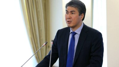 Исекешев запретил чиновникам встречаться с победителями тендеров в нерабочее время