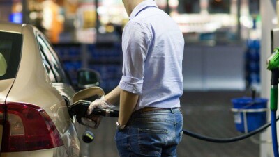 По 200 тенге продают бензин на сельских заправках в ЗКО