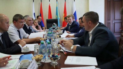 В ЕАЭС договорились усилить контроль за самовольными автопеределками