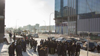 Ярким примером трудовой безграмотности назвали в Минтруда конфликт в "Абу-Даби Плаза"