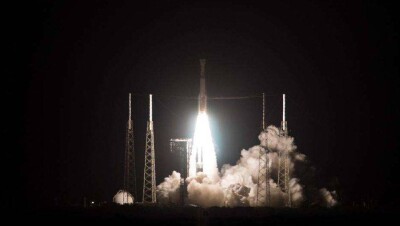 Космический корабль Boeing застрял на орбите, не долетев до МКС