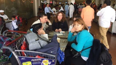 Десятки казахстанских туристов почти сутки выживают в аэропорту Шарджи