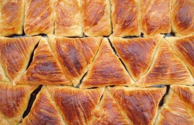 Самсу из протухшего мяса делают в Караганде 