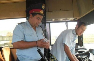 В Уральске прокуроры предлагают водителям автобусов самим ловить карманников