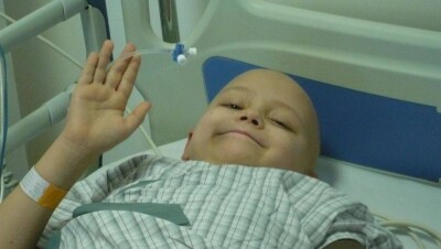 Министр обороны прислал приглашение на парад тяжелобольному мальчику