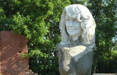 Статую Жанны Фриске скульптор из Экибастуза может подарить фонду помощи онкобольным