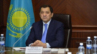 Нурлан Ногаев руководству АНПЗ: "Сейчас вы ассоциируетесь с плохим запахом"
