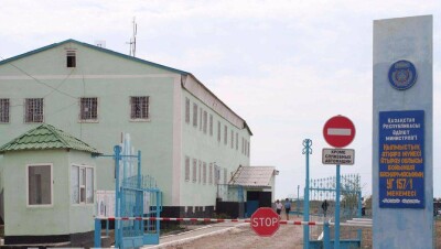 Задержанных по делу о "письме Утеуова" полицейских начальников выпустили из СИЗО