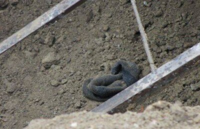 Трёх человек в Усть-Каменогорске насмерть завалило землёй