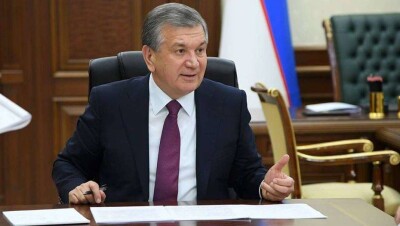 Президент Узбекистана распорядился штрафовать госслужащих