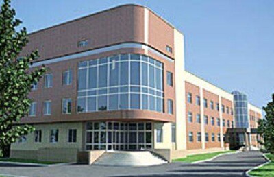 Радиологический центр за 7 млрд тенге третий год не могут сдать в Семее